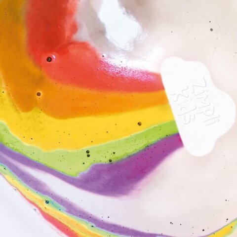 Large Cloud Rainbow Bath Bomb from Zimpli Kids